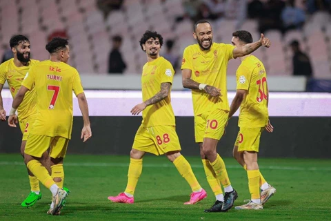 زحزح النصر من مكانه.. القادسية يكتسح الوحدة ويقفز للمركز الثالث بالدوري السعودي (فيديو)